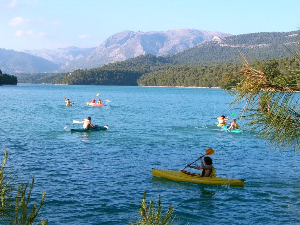 Kayak en el Embalse de la Bolera